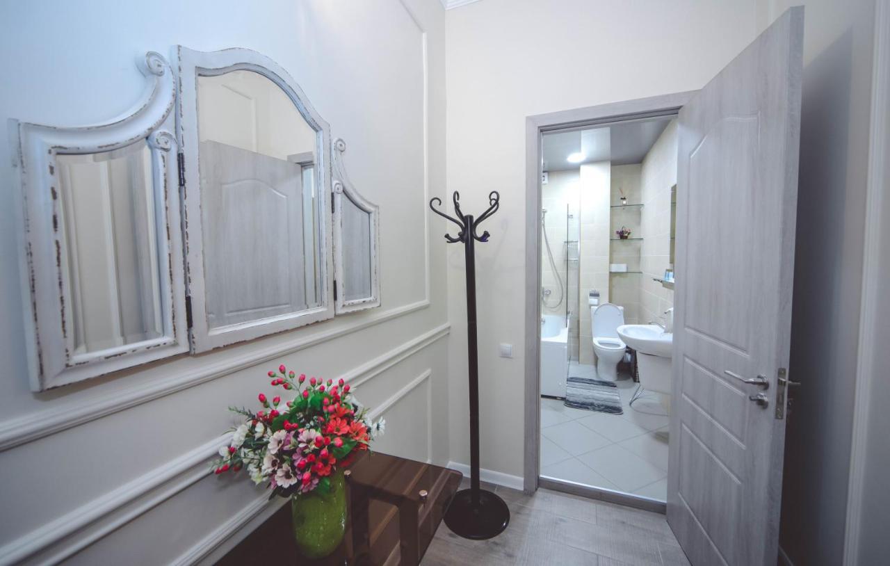 Apartamento Under The Mountain Tiflis Exterior foto